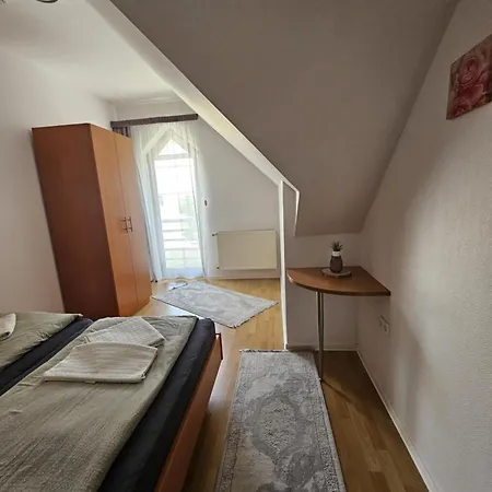 Apartment Diamant Apartmanhaz Eger