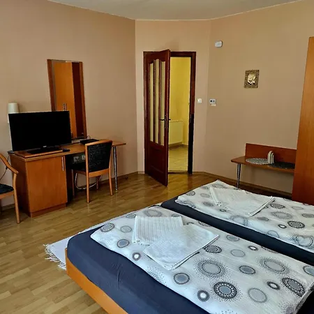 Diamant Apartmanhaz Eger