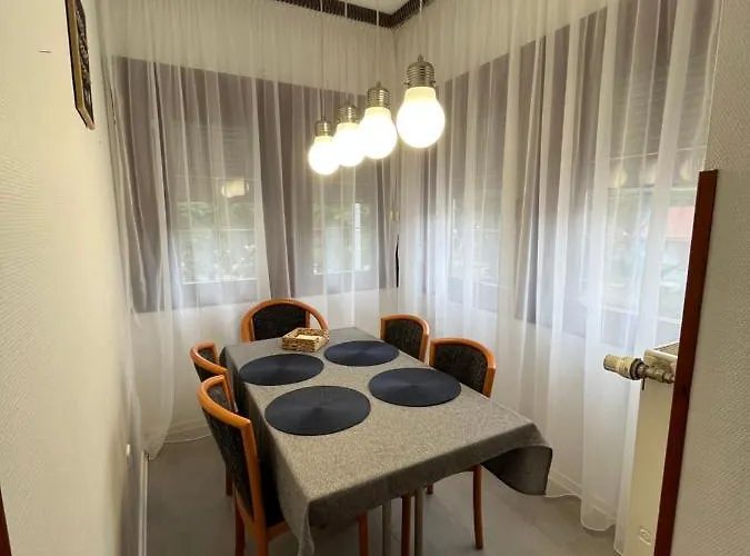 Apartment Diamant Apartmanhaz Eger