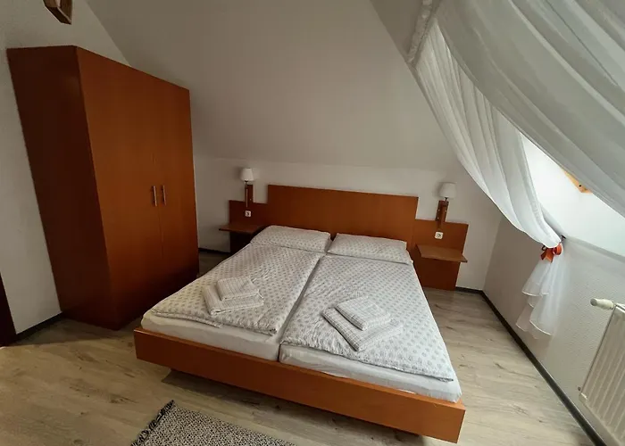 Diamant Apartmanhaz Eger