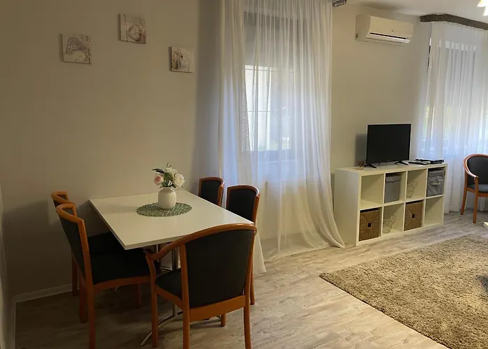 Apartment Diamant Apartmanhaz *